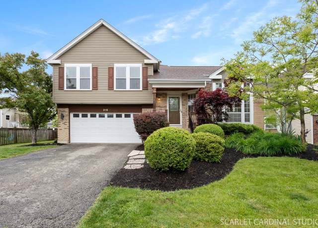 Property at 315 Churchill Ln, Aurora, IL 60504, 3 beds, 2.5 baths