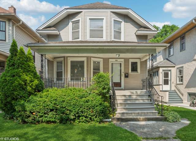 Property at 721 Clarence Ave, Oak Park, IL 60304, 3 beds, 2.5 baths