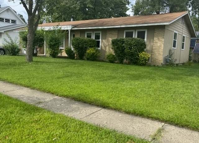 Property at 54 Brantwood Ave, Elk Grove Village, IL 60007, 3 beds, 1.5 baths