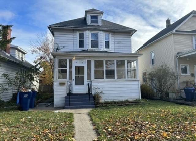 Property at 833 Hickory St, Waukegan, IL 60085, 4 beds, 3 baths