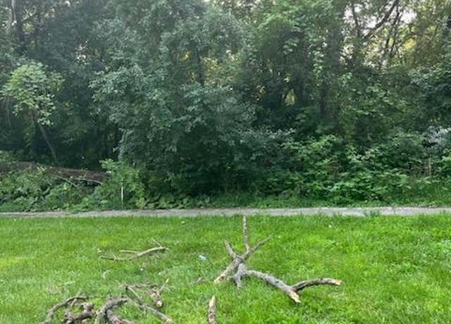 Property at 13536 Central Park Ave, Robbins, IL 60472