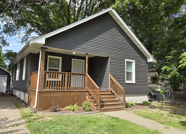 Property at 806 W Hill St, Urbana, IL 61801, 3 beds, 1 bath