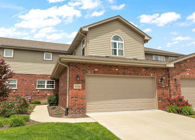 Property at 9356 Parkwood Ln, Tinley Park, IL 60487, 3 beds, 2.5 baths
