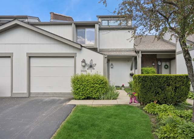Property at 2618 Smith St, Rolling Meadows, IL 60008, 3 beds, 2.5 baths