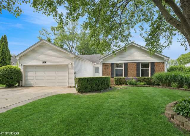 Property at 449 Caren Dr, Buffalo Grove, IL 60089, 3 beds, 2.5 baths