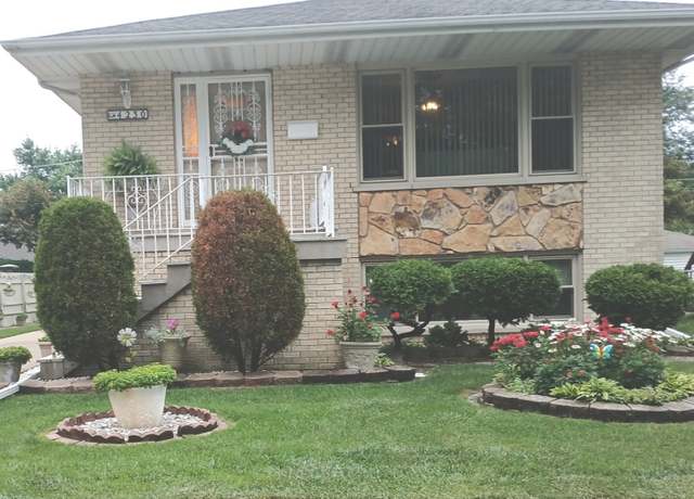 Property at 4230 Prairie Ave, Brookfield, IL 60513, 4 beds, 2 baths