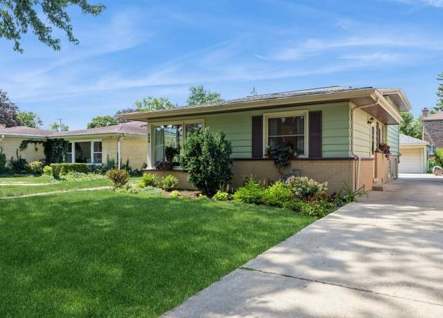 Property at 908 Park Plaine Ave, Park Ridge, IL 60068, 3 beds, 2 baths
