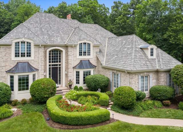 Property at 4N584 Hidden Oaks Rd, St. Charles, IL 60175, 4 beds, 5 baths