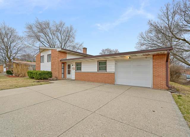 Property at 464 N Benton St, Palatine, IL 60067, 3 beds, 1.5 baths