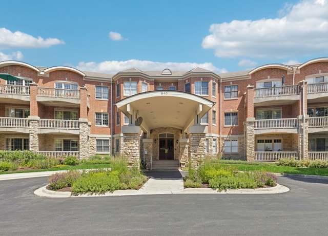 Property at 940 Augusta Way #315, Highland Park, IL 60035, 2 beds, 2 baths