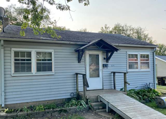 Property at 704 6th Ave, Rock Falls, IL 61071, 2 beds, 2 baths