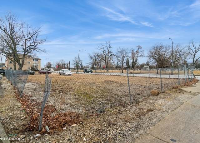 Property at 6519 W Addison St, Chicago, IL 60634