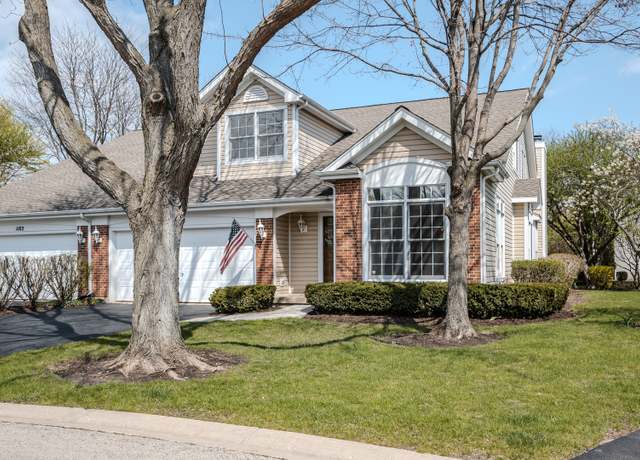 Property at 1104 Adare Ct, St. Charles, IL 60174, 3 beds, 2.5 baths