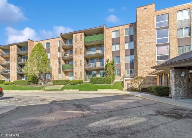 Property at 1103 S Hunt Club Dr #325, Mount Prospect, IL 60056, 2 beds, 2 baths