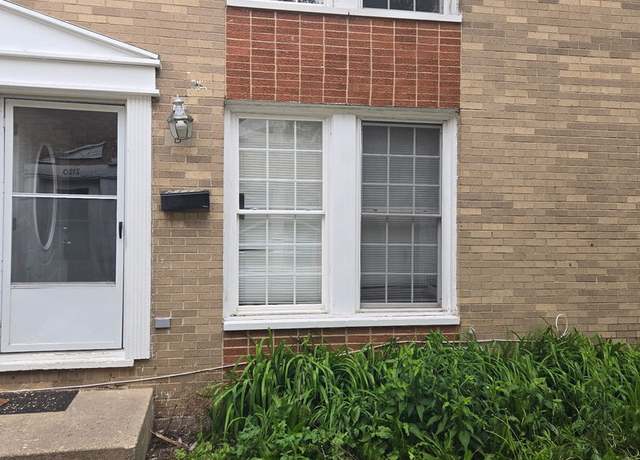 Property at 2110 Hebron Ave #2110, Zion, IL 60099, 3 beds, 1.5 baths