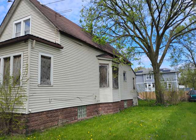 Property at 120 W 107th St, Chicago, IL 60628, 4 beds, 1 bath