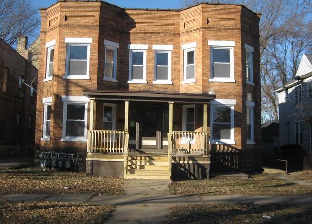 Property at 203 Union St, Joliet, IL 60433, 12 beds, 4 baths