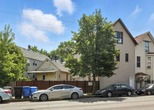 Property at 2121 N California Ave, Chicago, IL 60647, 5 beds, 3 baths