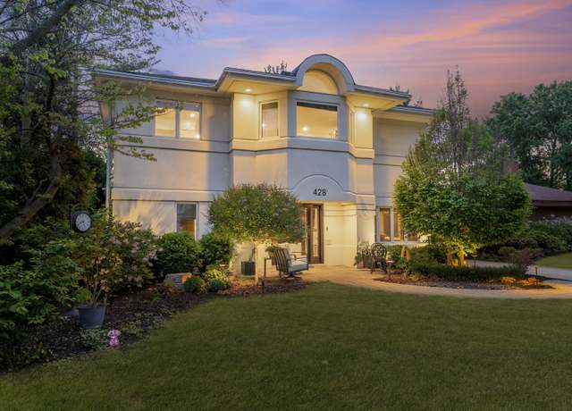 Property at 428 S Hillside Ave, Elmhurst, IL 60126, 3 beds, 3 baths