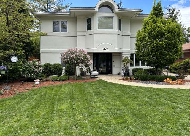 Property at 428 S Hillside Ave, Elmhurst, IL 60126, 3 beds, 3 baths