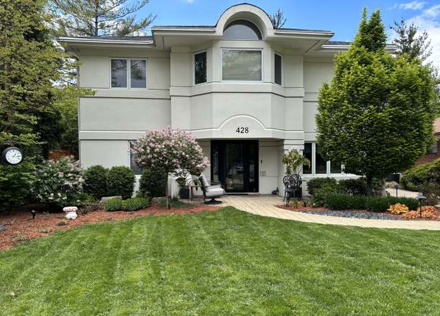 Property at 428 S Hillside Ave, Elmhurst, IL 60126, 3 beds, 3 baths