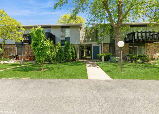 Property at 942 E Old Willow Rd #101, Prospect Heights, IL 60070, 2 beds, 1.5 baths
