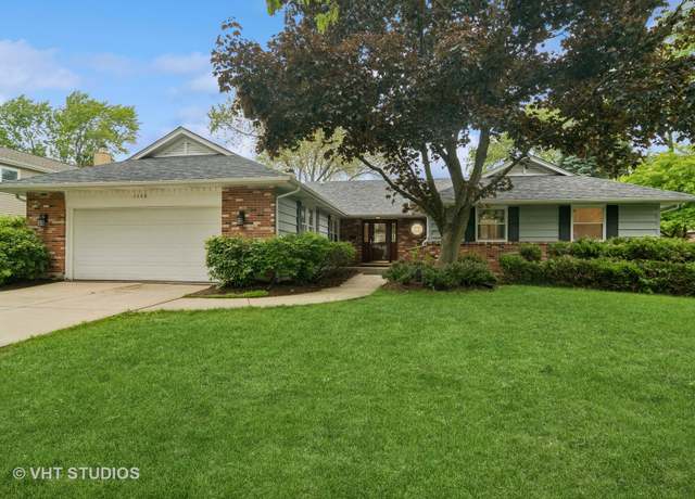 Property at 1116 W Mallard Dr, Palatine, IL 60067, 4 beds, 2.5 baths