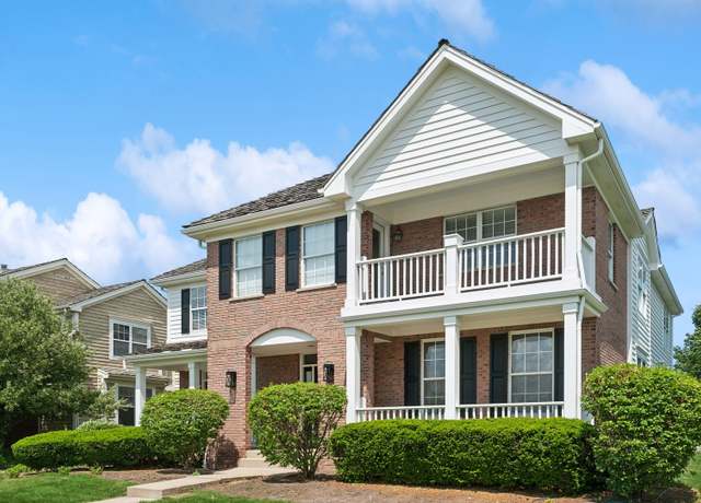 Property at 1619 Patriot Blvd, Glenview, IL 60026, 5 beds, 4.5 baths