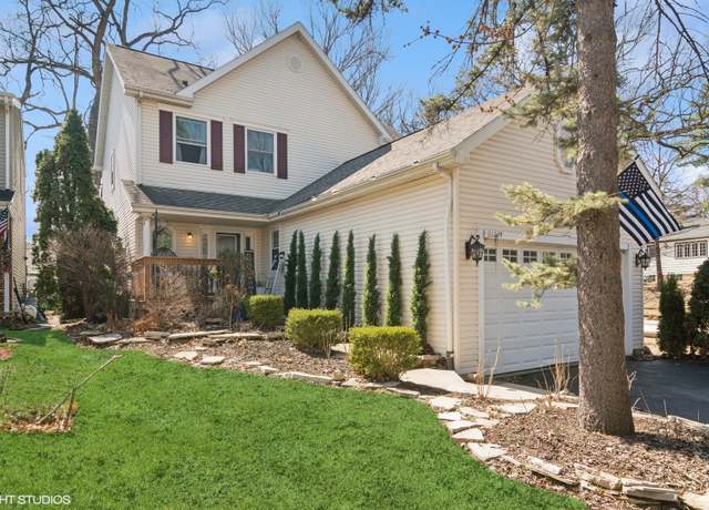 Property at 21315 W Pepper Dr, Lake Zurich, IL 60047, 3 beds, 3.5 baths