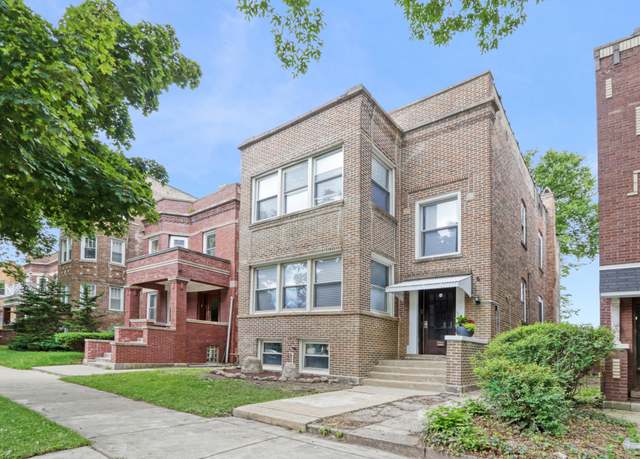 Property at 7214 S King Dr, Chicago, IL 60619, 7 beds, 3 baths