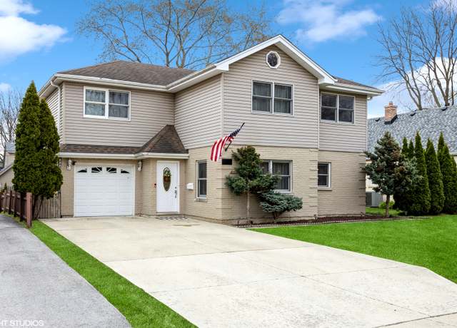 Property at 641 8th Ave, La Grange, IL 60525, 4 beds, 3.5 baths