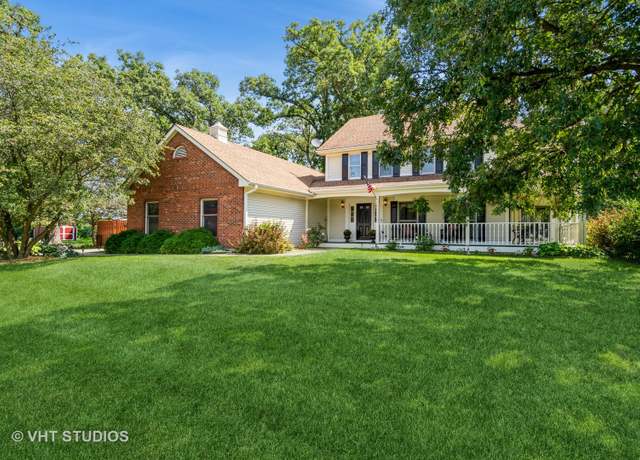Property at 1945 Fays Ln, Sugar Grove, IL 60554, 4 beds, 2.5 baths