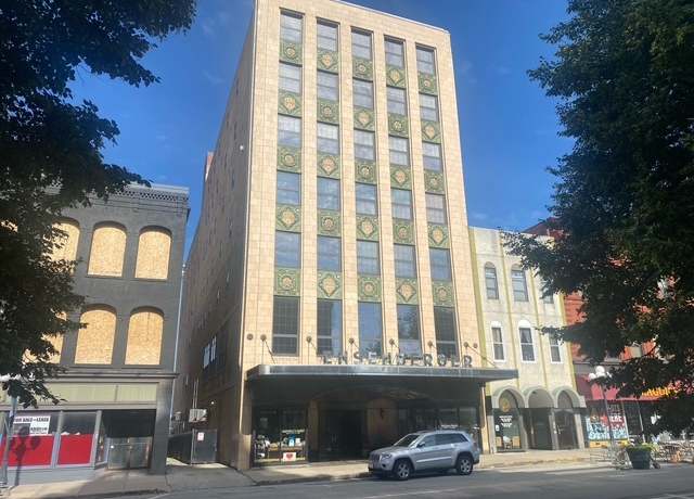 Property at 212 N Center St #205, Bloomington, IL 61701, 2 beds, 2 baths