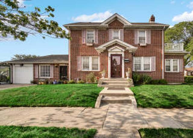 Property at 2006 W 4th Pl, Gary, IN 46404, 3 beds, 1.5 baths