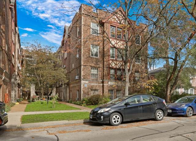 Property at 1217 Hull Ter Unit 2A, Evanston, IL 60202, 3 beds, 2 baths
