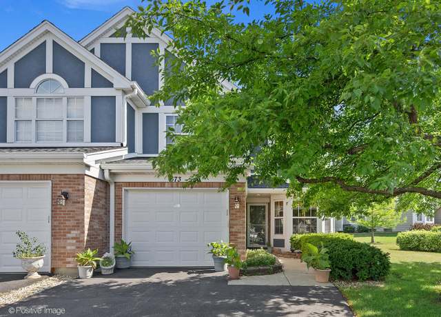 Property at 673 Kingsbridge Dr, Carol Stream, IL 60188, 2 beds, 1.5 baths