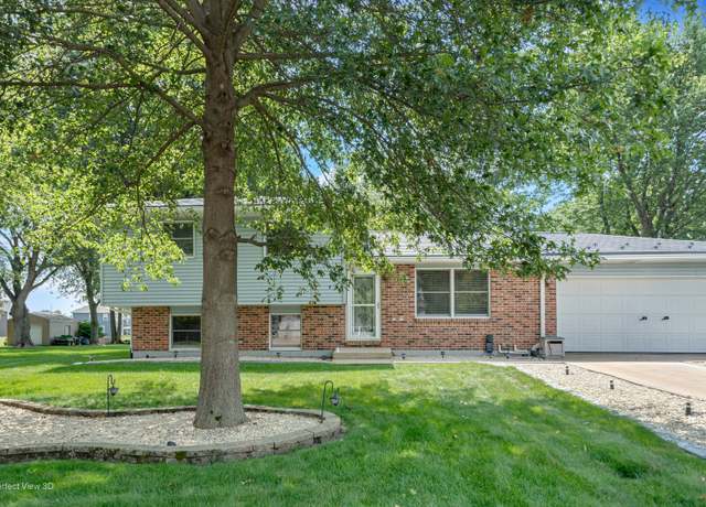 Property at 19351 W Eaton Ave, Elwood, IL 60421, 3 beds, 2 baths