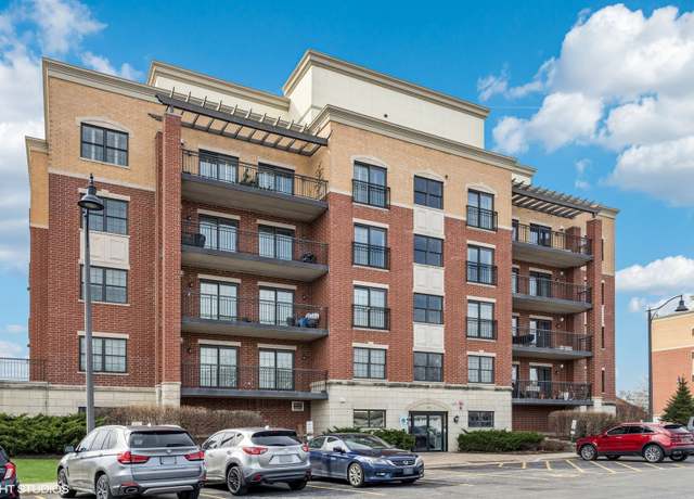 Property at 10735 W Clocktower Dr #303, Countryside, IL 60525, 3 beds, 2 baths