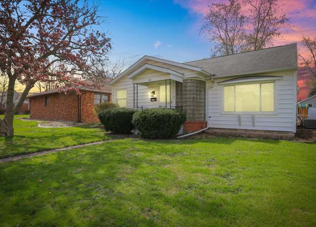 Property at 338 E State St, Paxton, IL 60957, 2 beds, 1 bath