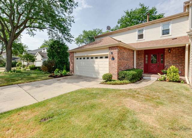 Property at 602 Dunsten Cir, Northbrook, IL 60062, 3 beds, 2.5 baths