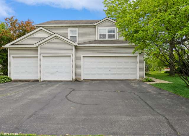 Property at 221 Wedgewood Cir, Lake In The Hills, IL 60156, 2 beds, 1.5 baths
