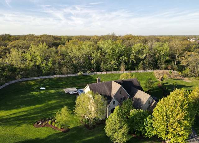 Property at 24047 N Coneflower Dr, Lake Barrington, IL 60010, 5 beds, 4.5 baths