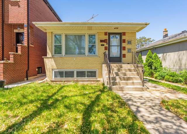 Property at 5108 S Massasoit Ave, Chicago, IL 60638, 3 beds, 1 bath