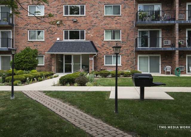 Property at 100 W Park Circle Dr Unit 2G, Wheaton, IL 60187, 2 beds, 2 baths