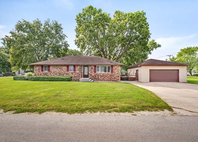 Property at 25254 S Fryer St, Channahon, IL 60410, 3 beds, 2 baths