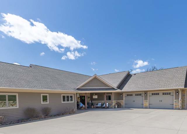 Property at 2968 S Curtiss Rd, Stockton, IL 61085, 5 beds, 3.5 baths