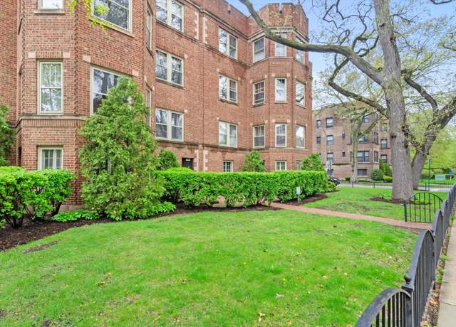 Property at 803 Erie St #3, Oak Park, IL 60302, 1 bed, 1 bath