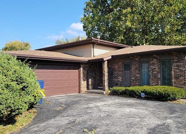 Property at 831 Violet Ln, Matteson, IL 60443, 3 beds, 2 baths