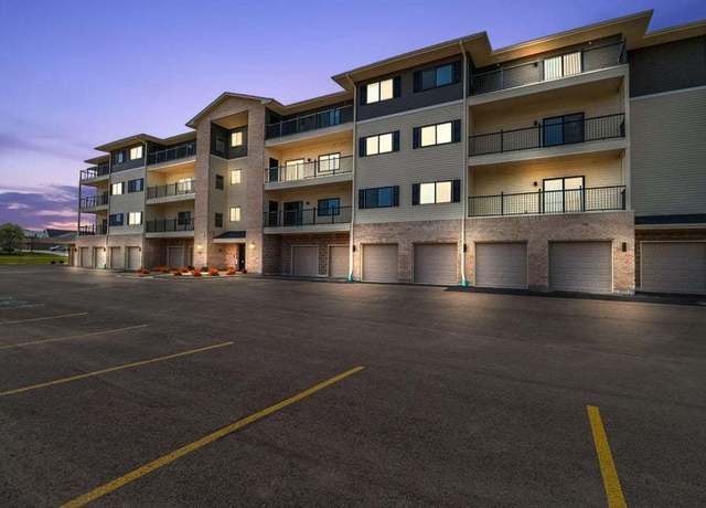 Property at 2034 W 75th Pl #36, Merrillville, IN 46410, 2 beds, 1.5 baths