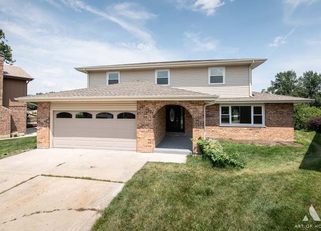 Property at 1028 Aspen Ct, Lake Zurich, IL 60047, 4 beds, 2.5 baths